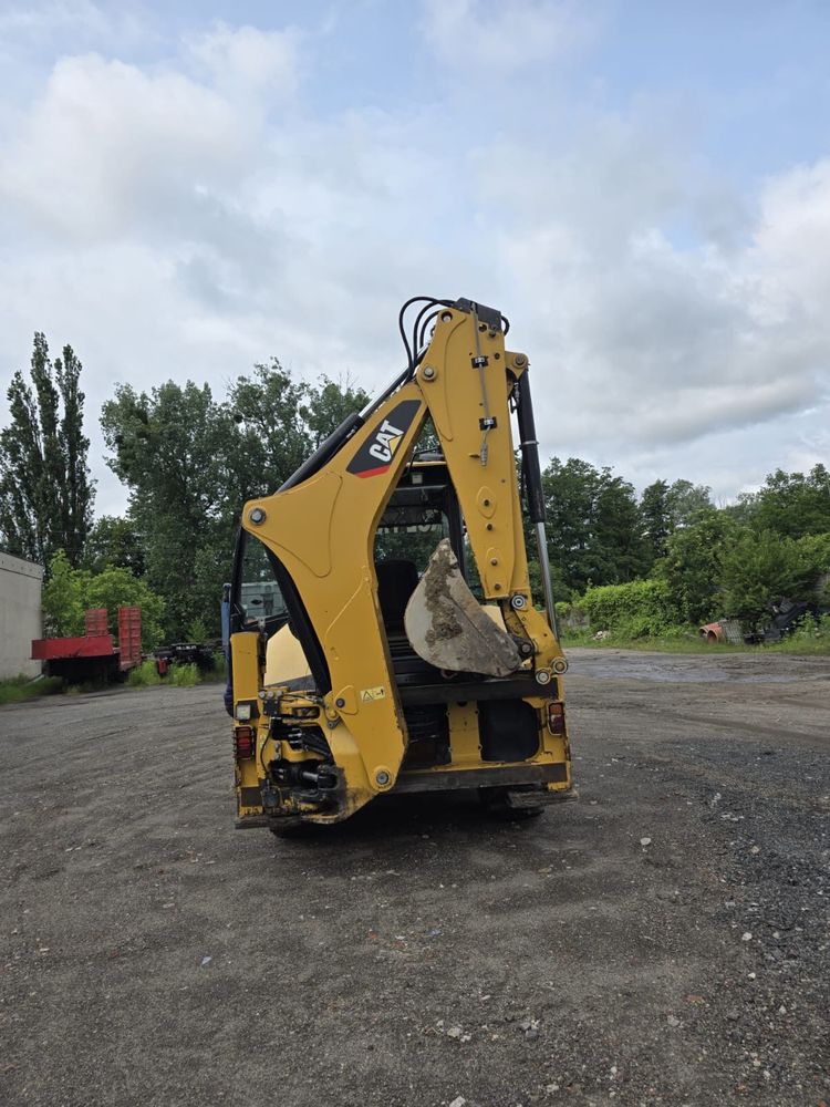 Koparko-ładowarka CAT 432 F2