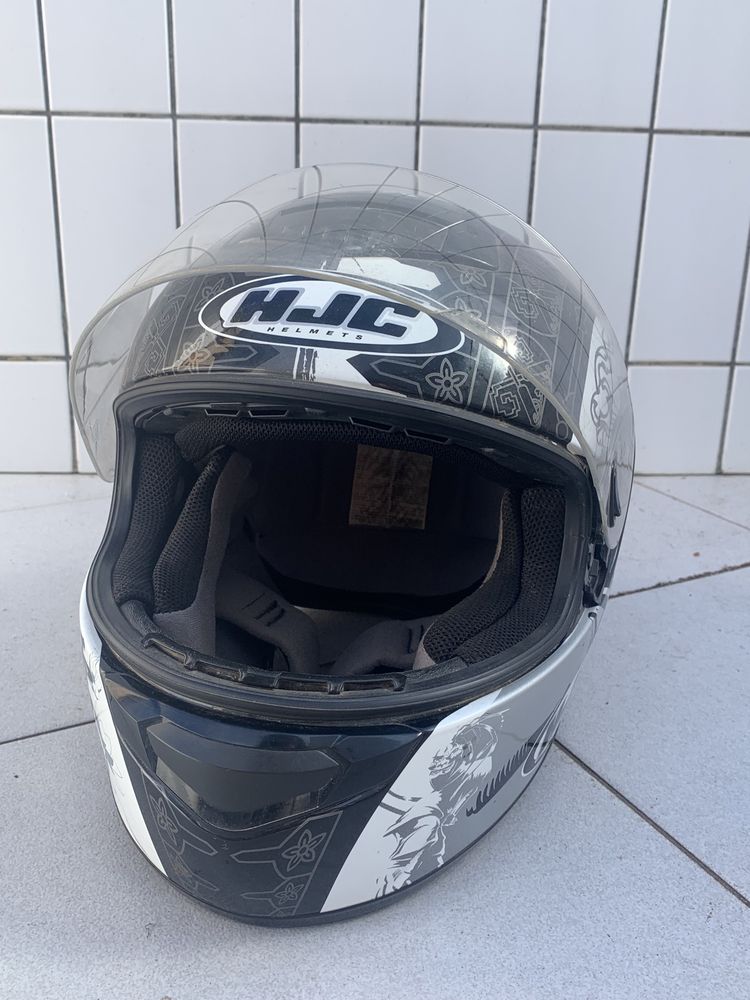 Capacete de mota