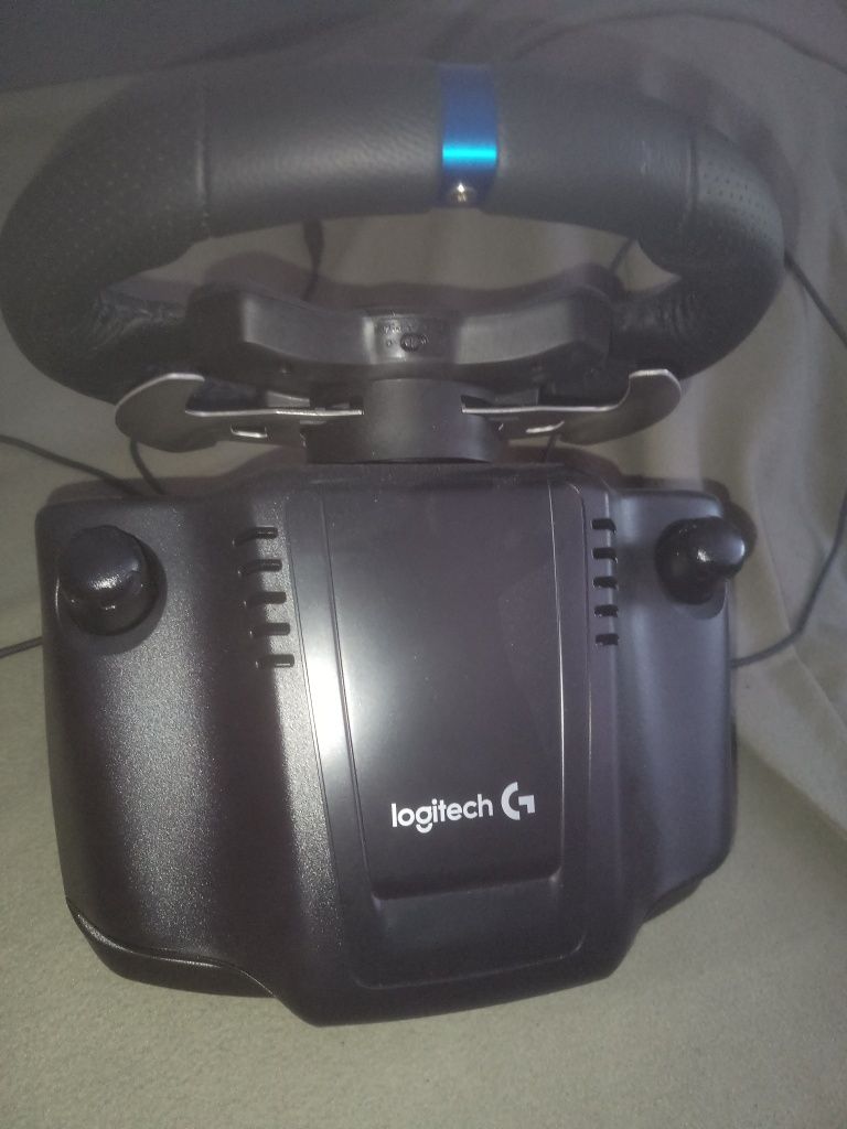 Kierownica logitech g29 z pedałami i ahifterem