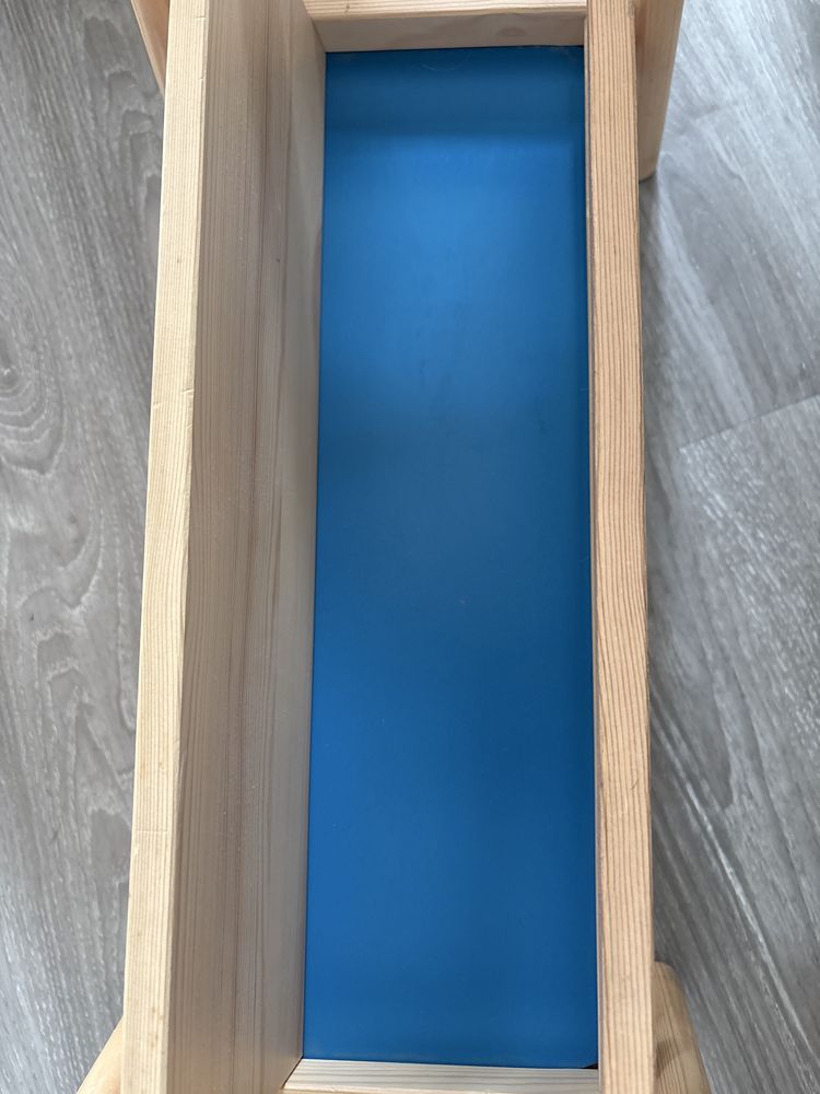 Półka na książeczki dla dzieci ikea