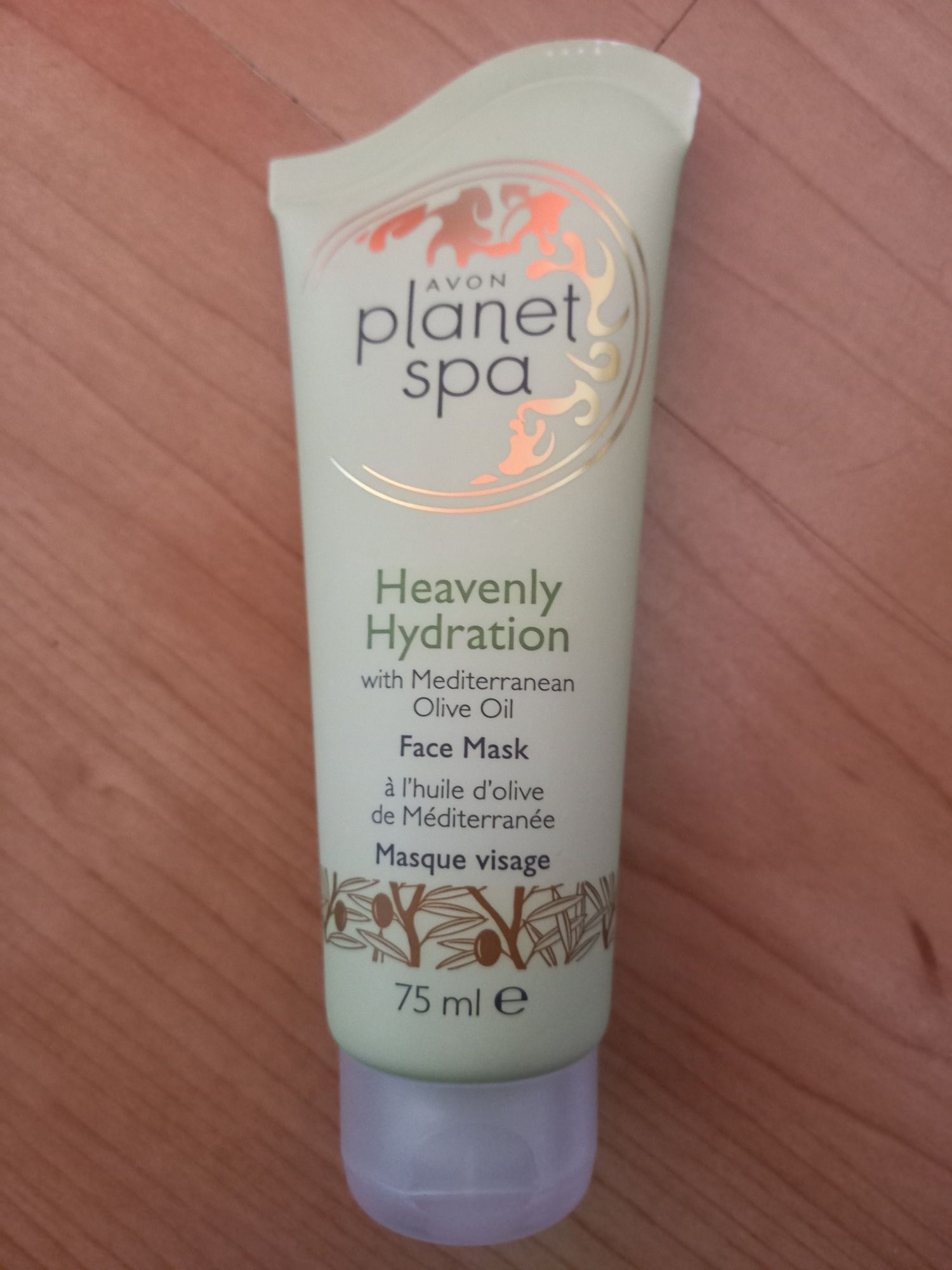 Nawilżająca maseczka do twarzy Planet Spa Avon  oliwka