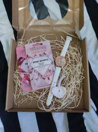 Biało różowy box zestaw prezentowy dla niej