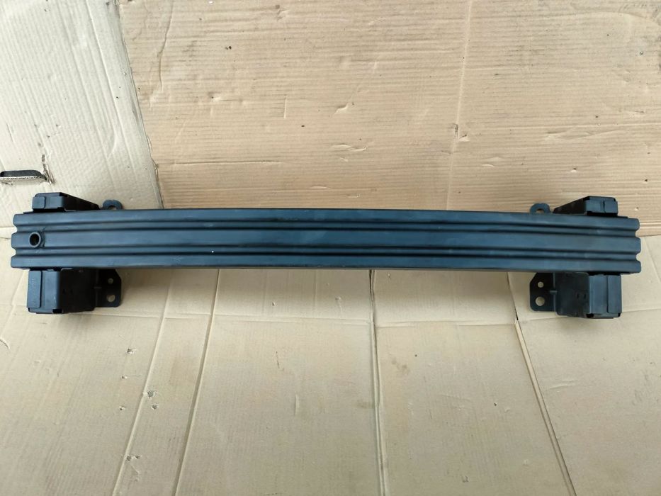 Dodge Journey Fiat Freemont belka zderzaka przód