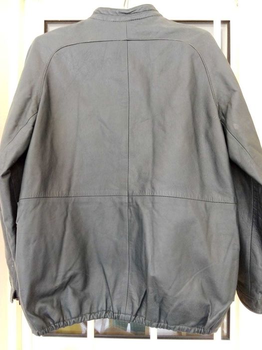 Blusão em pele genuína