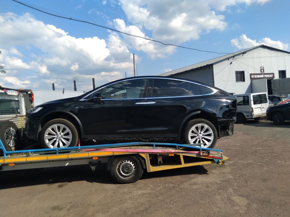 Евакуатор Київ. По Києву та Україні. Швидко,безпечно,недорого,.