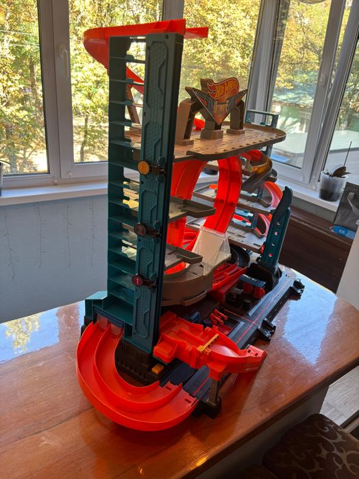 Хот Вилс Ультимейт гараж з Акулой Hot Wheels City Ultimate Garage