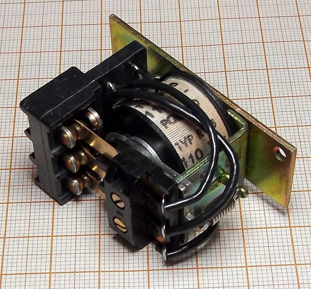 Przekaźnik 110V DC 3PDT R-15 [110-3-D]BL NOS - cena 2 sztuk