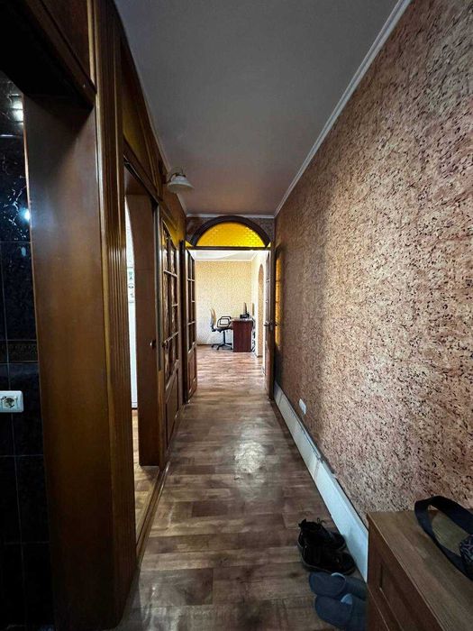 Продам 2 комнатную квартиру ( Глинки ) Корабельный