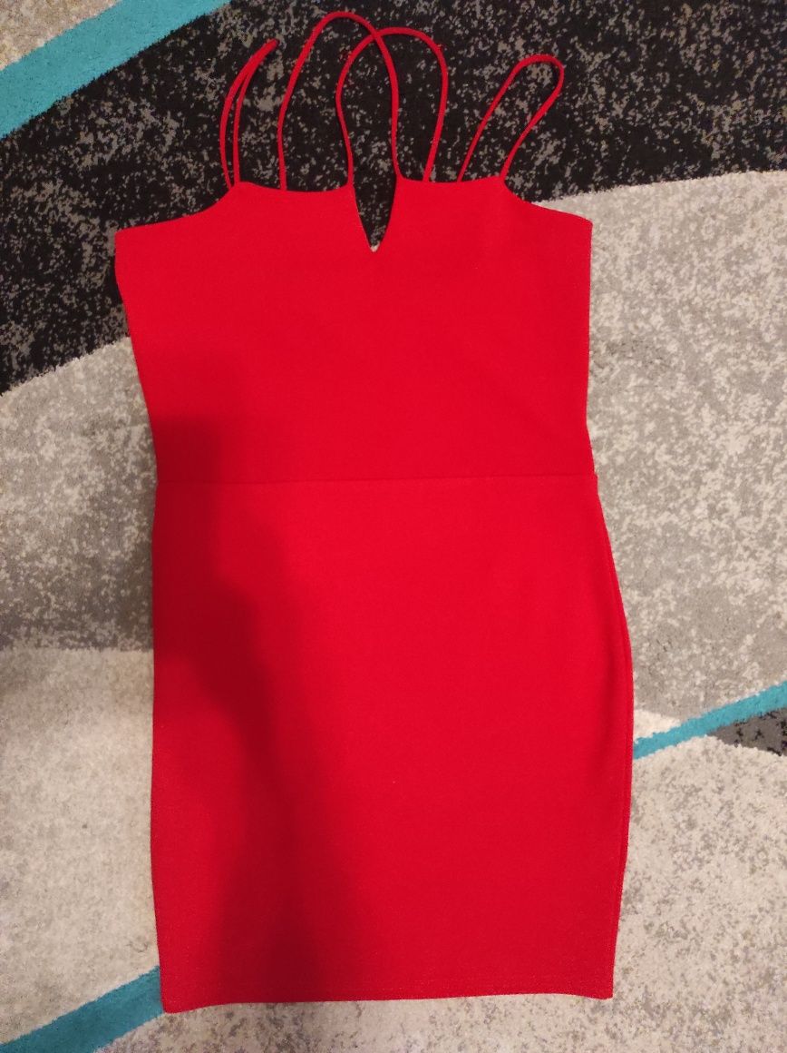 Sukienka czerwona mini
