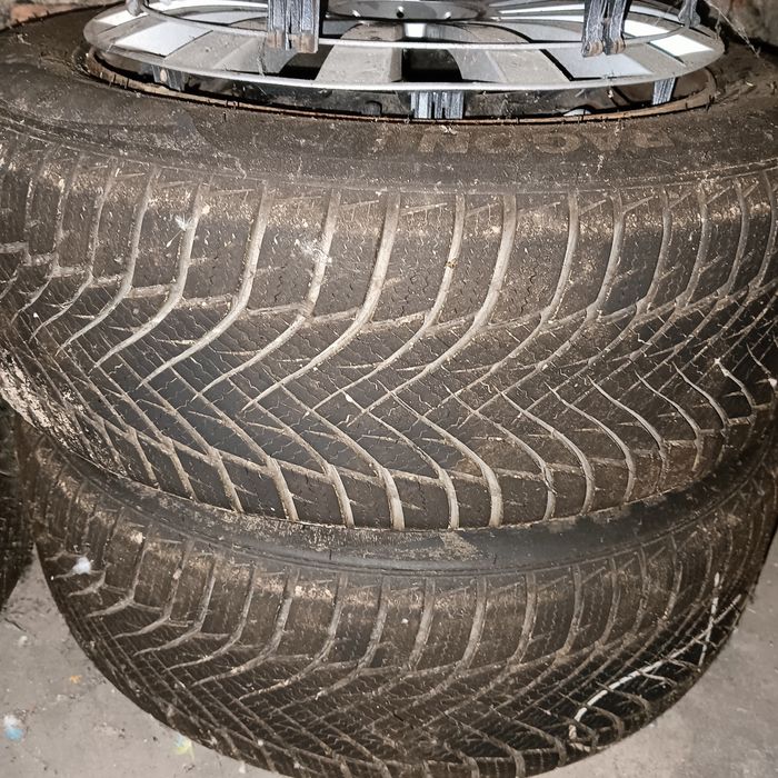 Sprzedam opony zimowe 195/60 R15