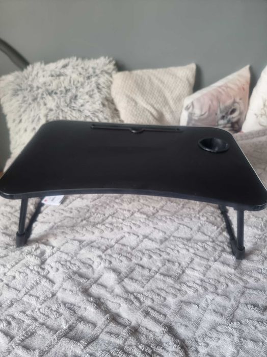 Stolik pod laptop