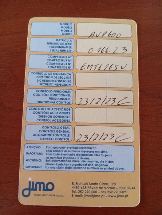 frigorífico industrial com 6 gavetas incluídas