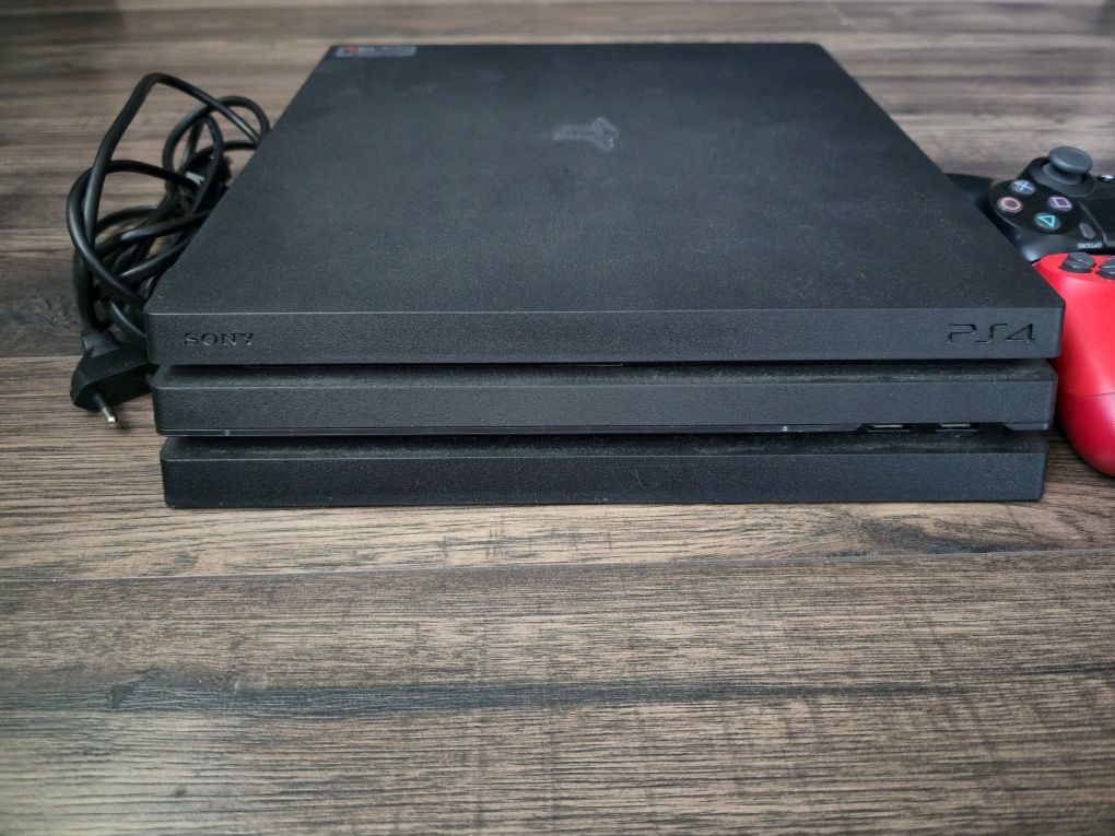 Ps 4 pro 1 Tb / Play station