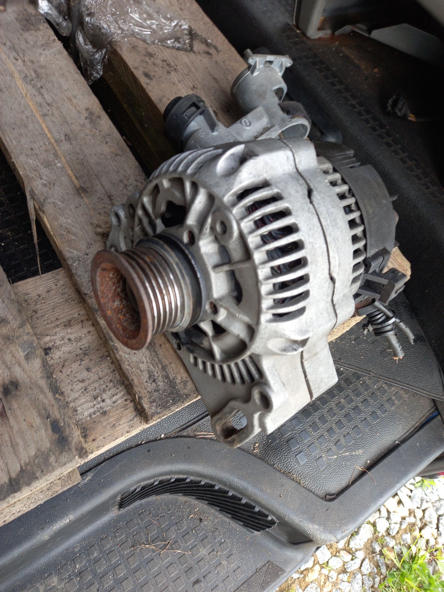 Alternator 1.9td VW T4 Transporter caravella