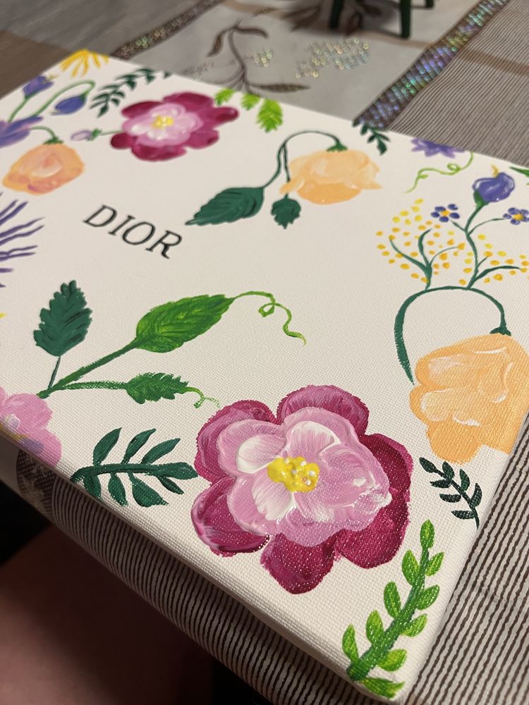 Інтерʼєрна картина у стилі Dior
