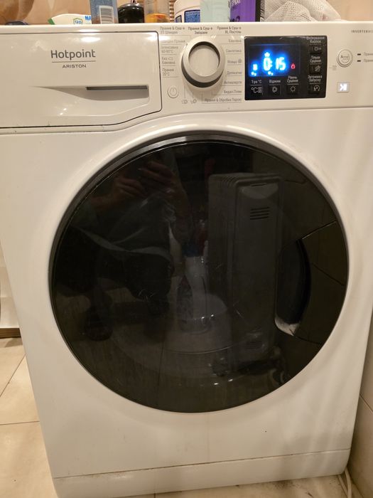 Прально-сушильна машина Hotpoint-Ariston NDB 10570 DA UA