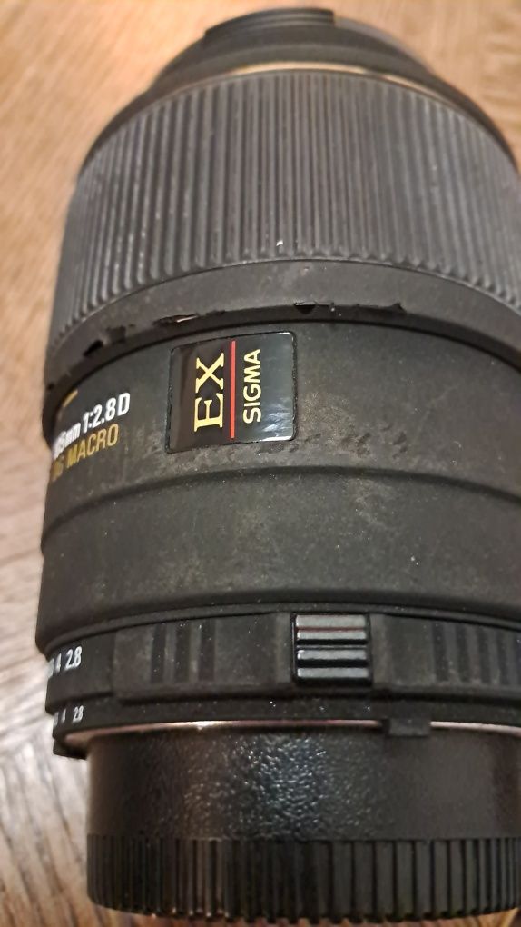 Sigma 105mm 1: 2.8 D DG Macro Nikon F
