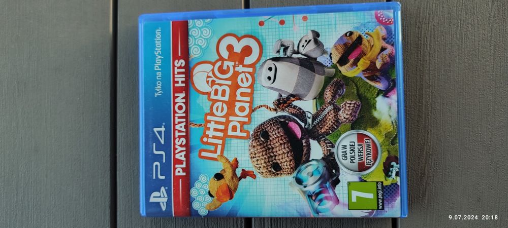 Gry na PSP4, 3 sztuki plus gratis
