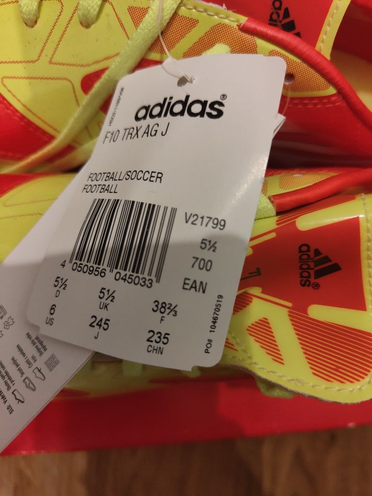 Korki buty piłkarskie adidas 38 i 2/3 nowe