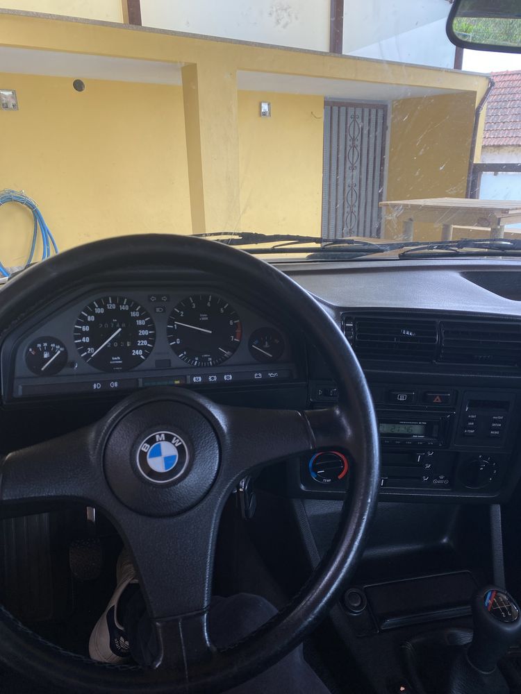 BMW e30 316i Edition