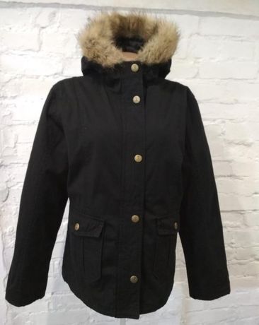 Черная зимняя куртка парка женская черного цвета р. L