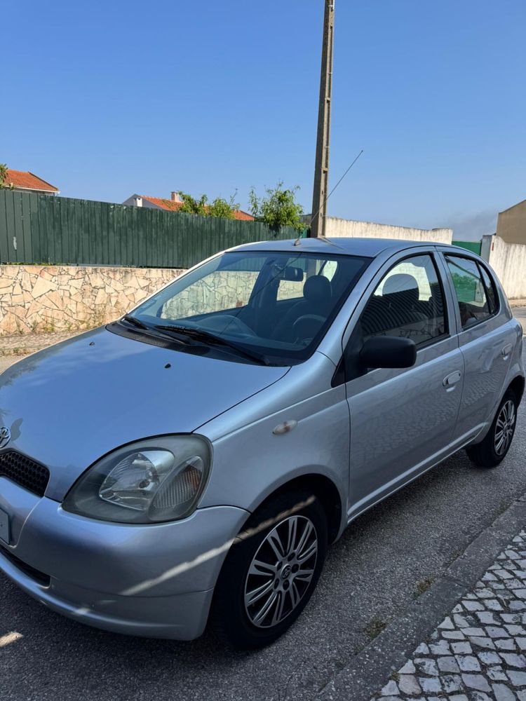 Toyota Yaris 1.0 VVTI 224.000KM Ler descrição