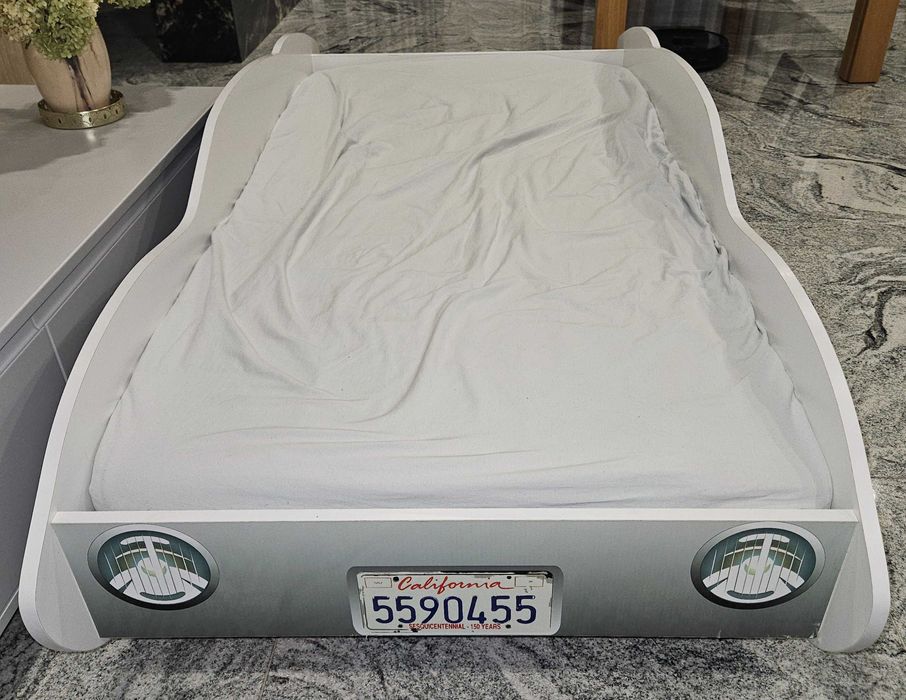 Łóżko dziecięce samochód - wyścigówka