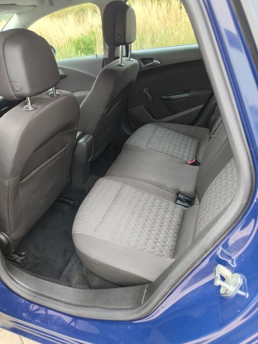 Na Sprzedaż Opel Astra J Kombi Lift 1.4 Turbo Po Sporym Serwisie ;)