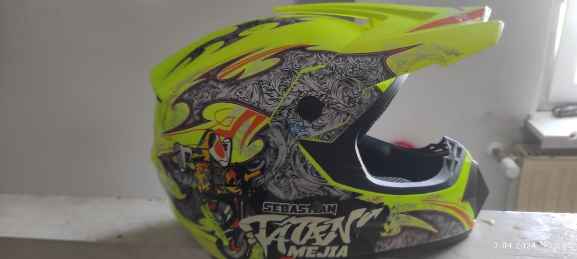 Kask cross xl obwód 60