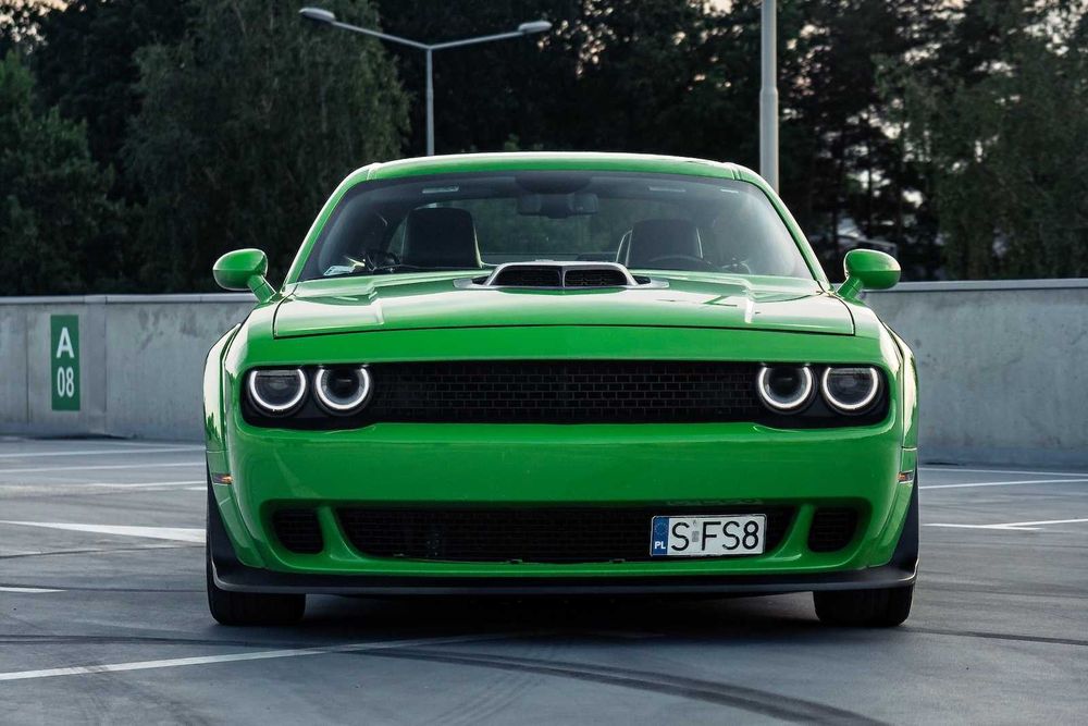 Wynajem Dodge Challenger Shaker Widebody 6.4L V8 HEMI wypożyczalnia