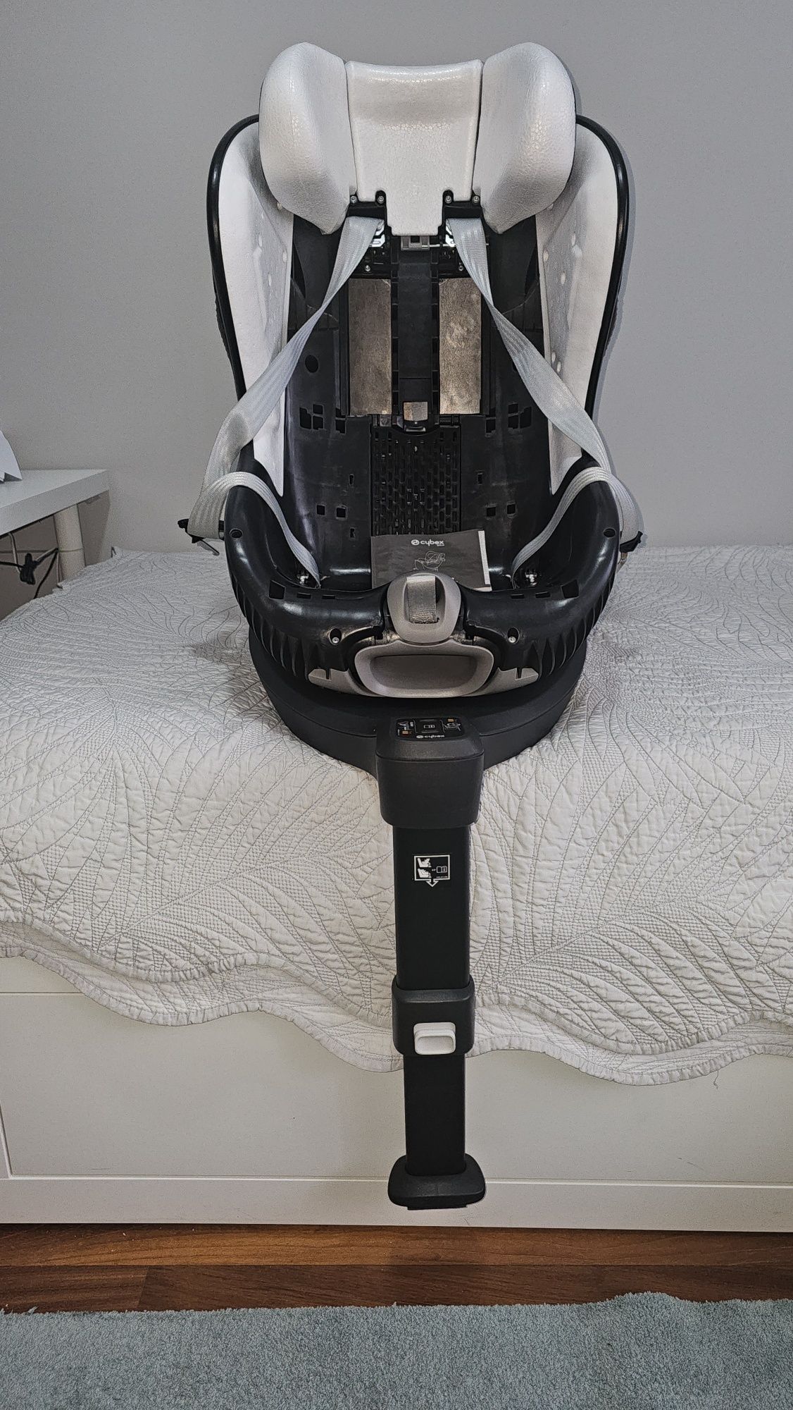 Cibex Sirona SX2 Preta com base ISOFIX