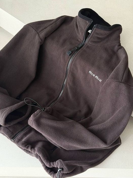 Фліска miu miu в наявності