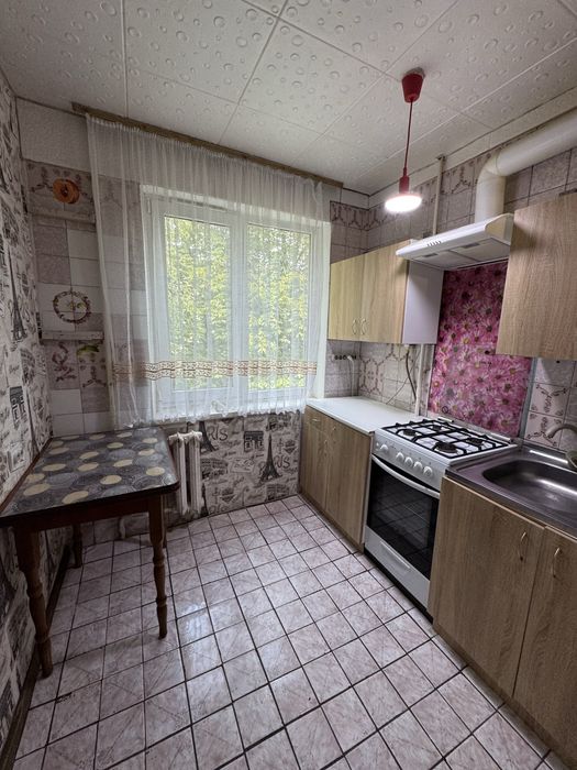 ЄВідновлення. Продається 2-кімнатна квартира біля ринку Ніва