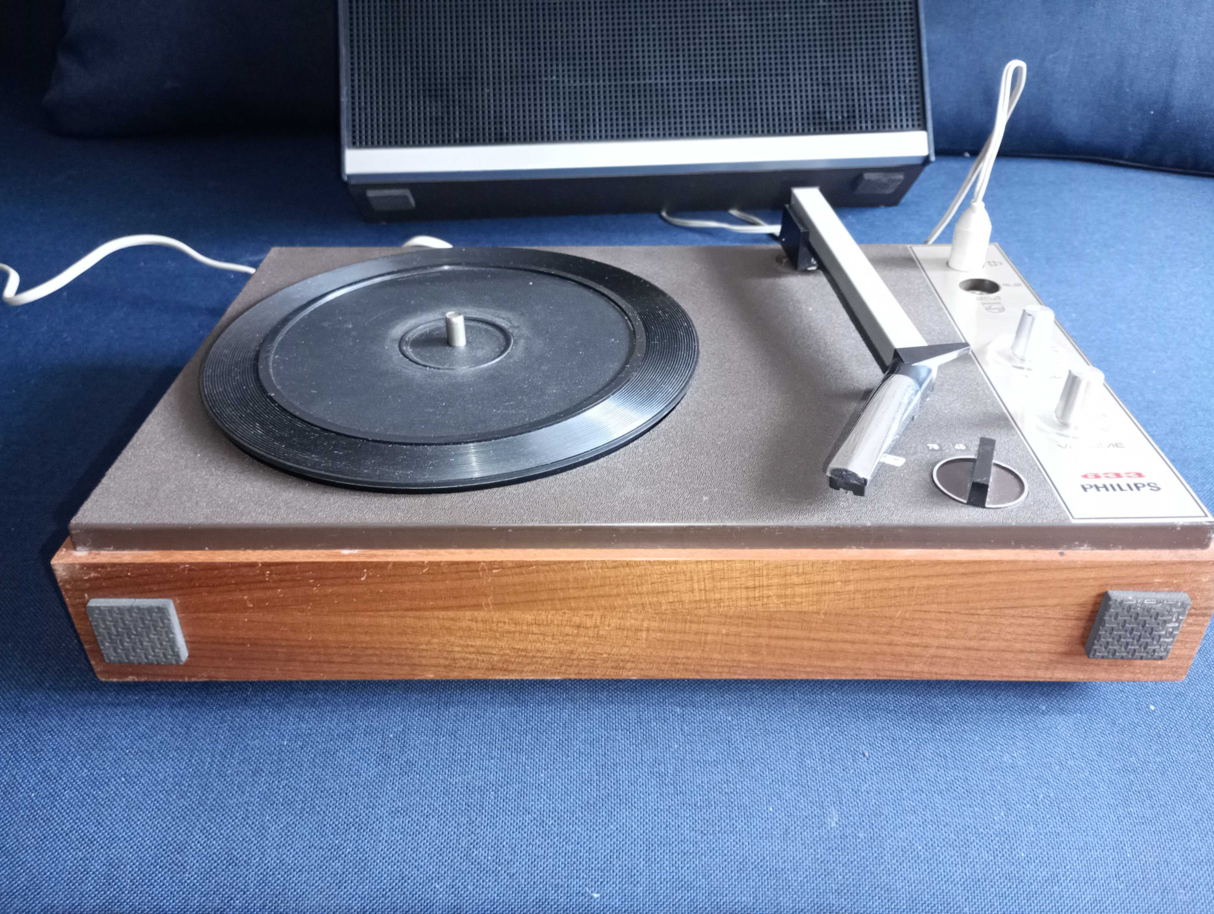 Gramofon Philips 633