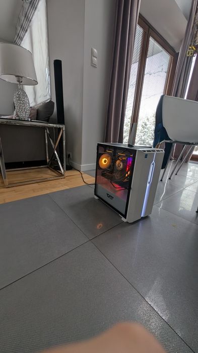 Komputer Intel core I5 13th gen, RTX4070