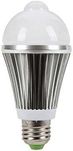 Żarówka LED E27 5,2W z czujnikiem ruchu 37W cool white