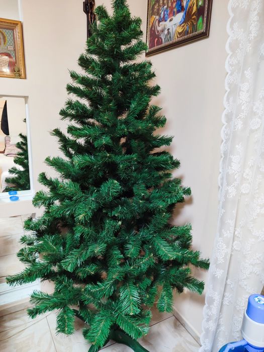 Сосна штучна продаю