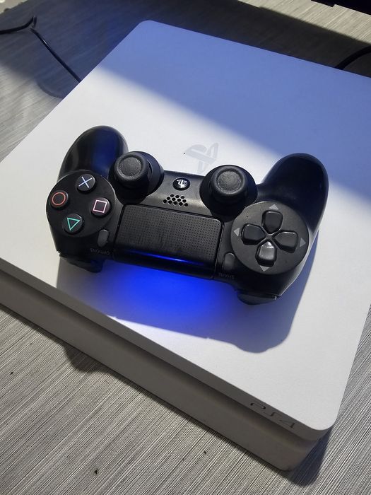 PS4 SLIM C/comando original
