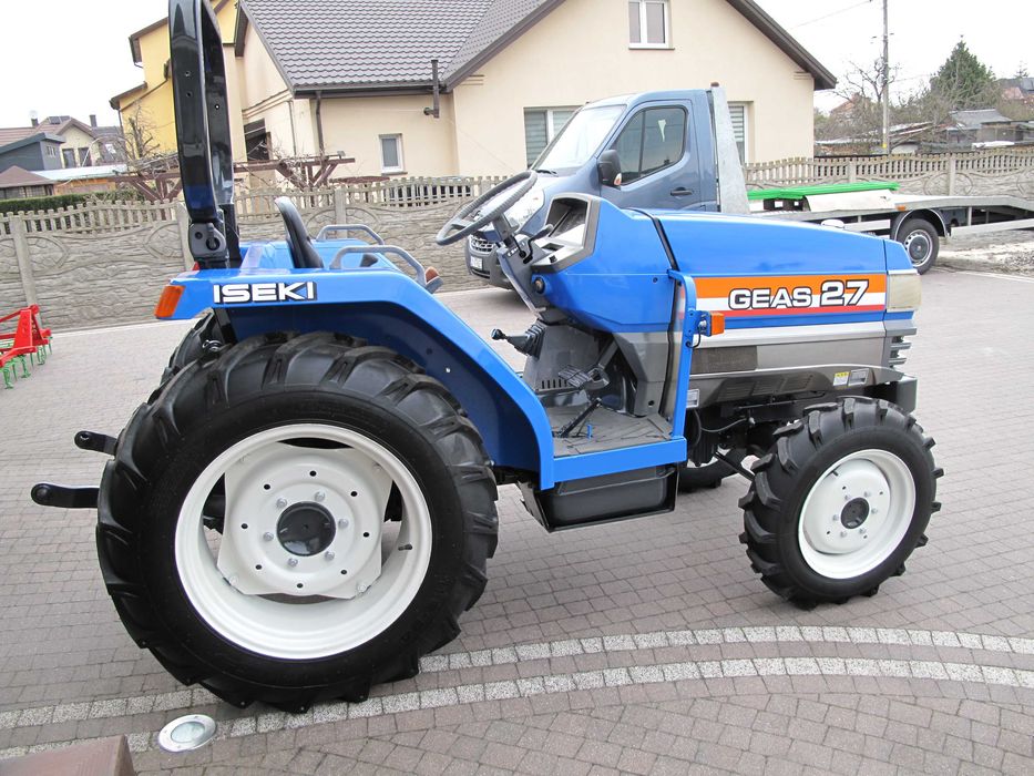 Mini Traktorek Iseki Geas 27KM 4X4 Wspomaganie Rewers Mały Ogrodniczy