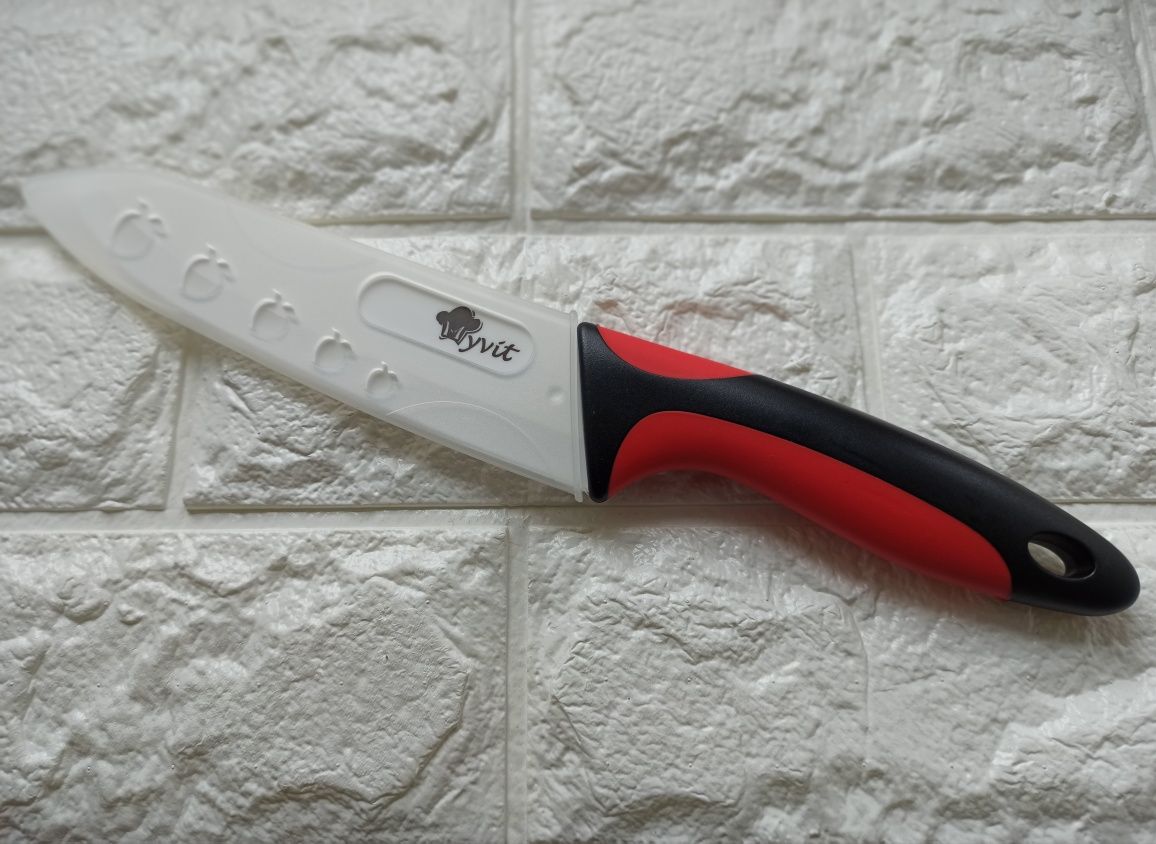 Керамический нож. Профессиональный кухонный нож.