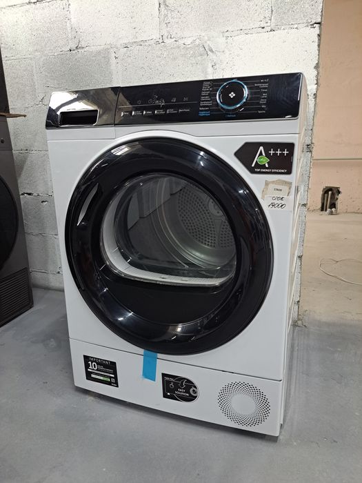 Топ Німецька сушильна машина з тепловим насосом Bosch wth85207nl