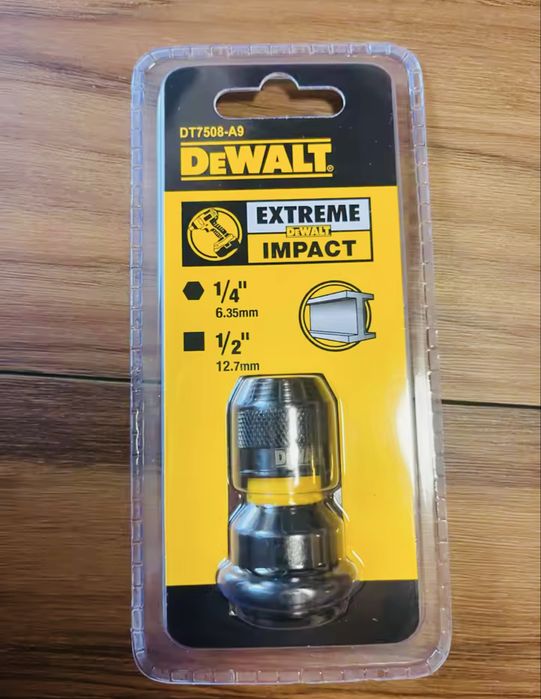 Наконечник гайковерта перехідник бистросєм 1/2  1/4 DEWALT сантехніка