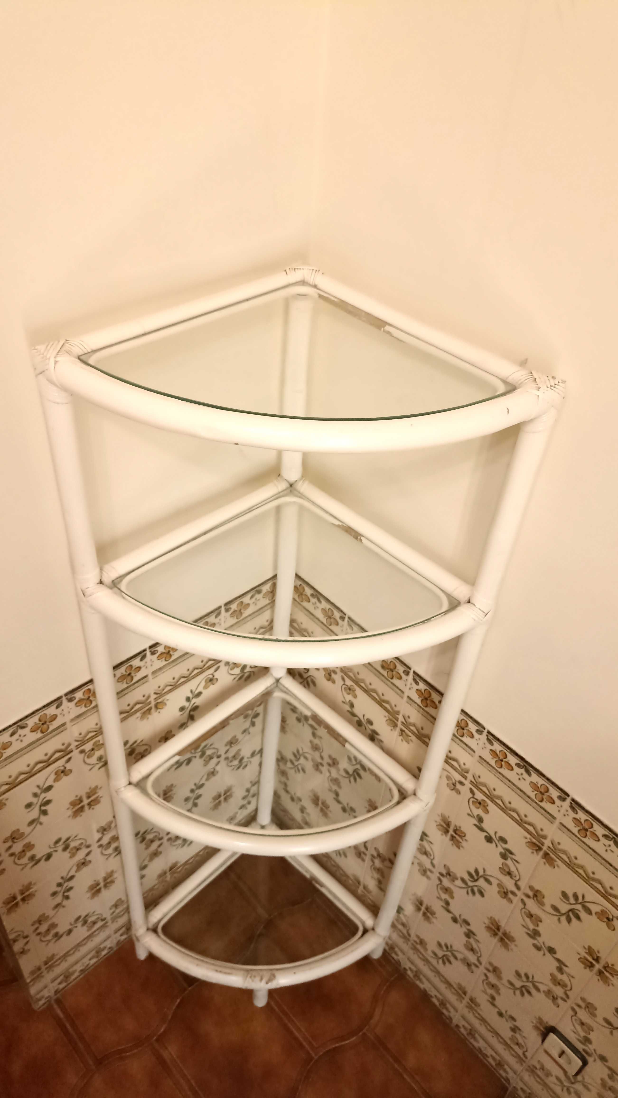 Estante Canto Branca Bambú e Vidro