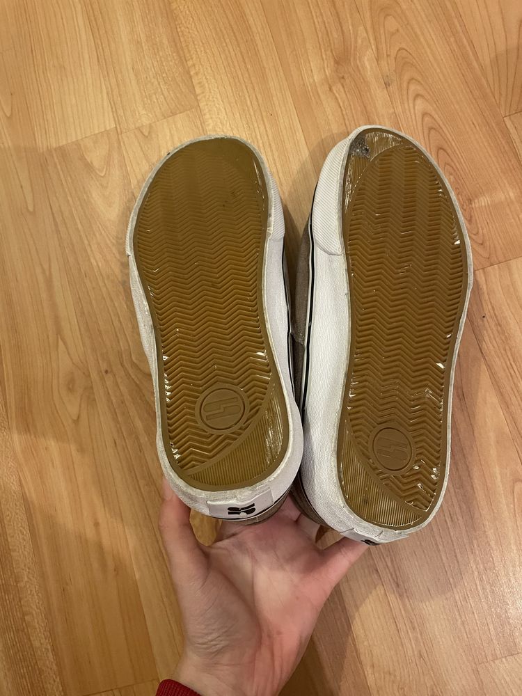 Tenis com atacador