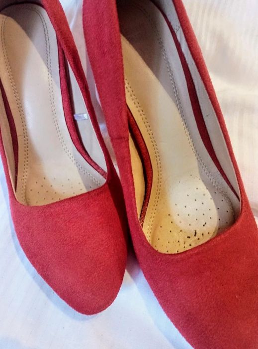 Czerwone zamszowe szpilki high heel r.38 Jenny Fairy