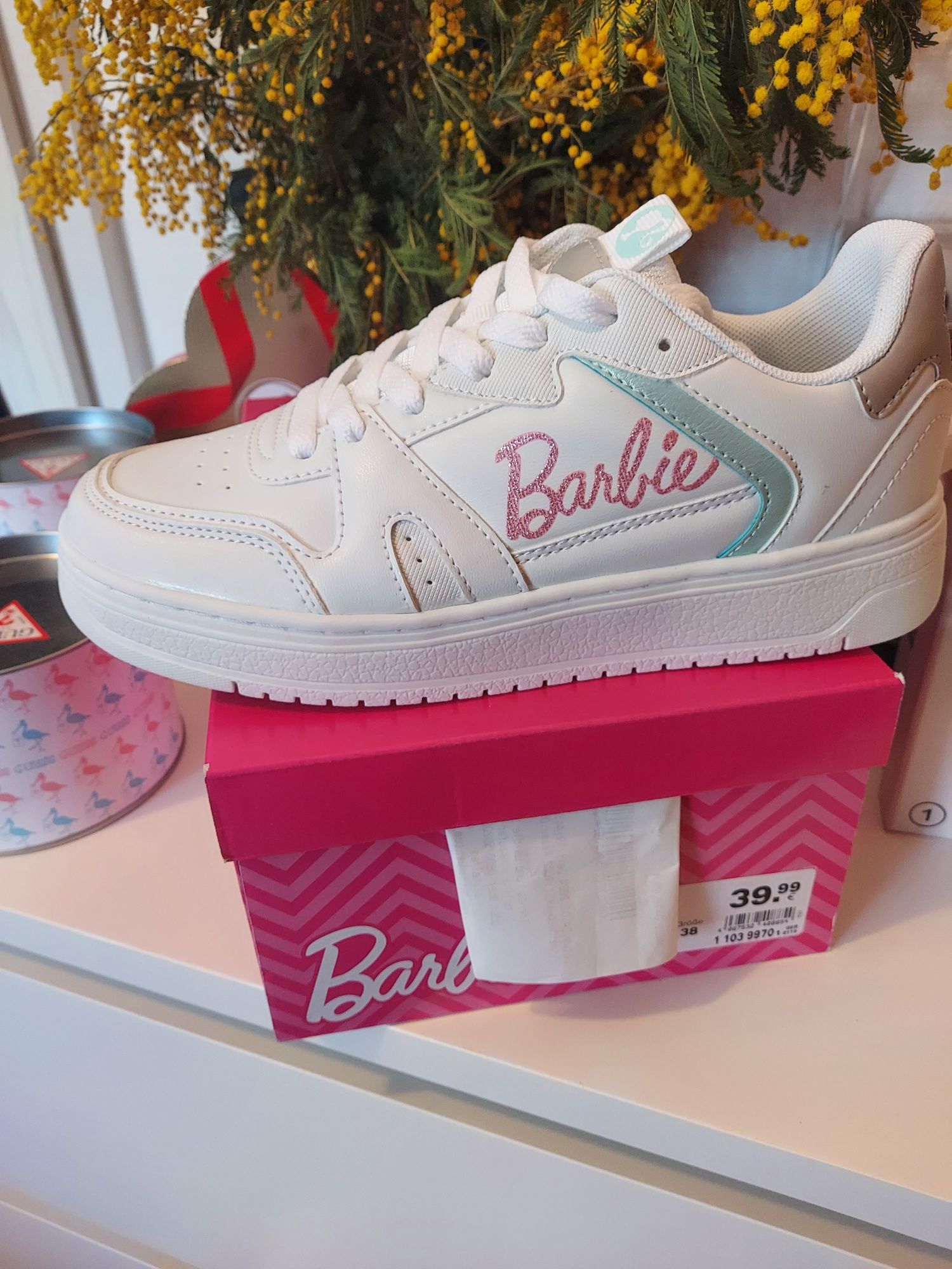 Фирменные новые кроссовки оригинал Barbie демисезонные