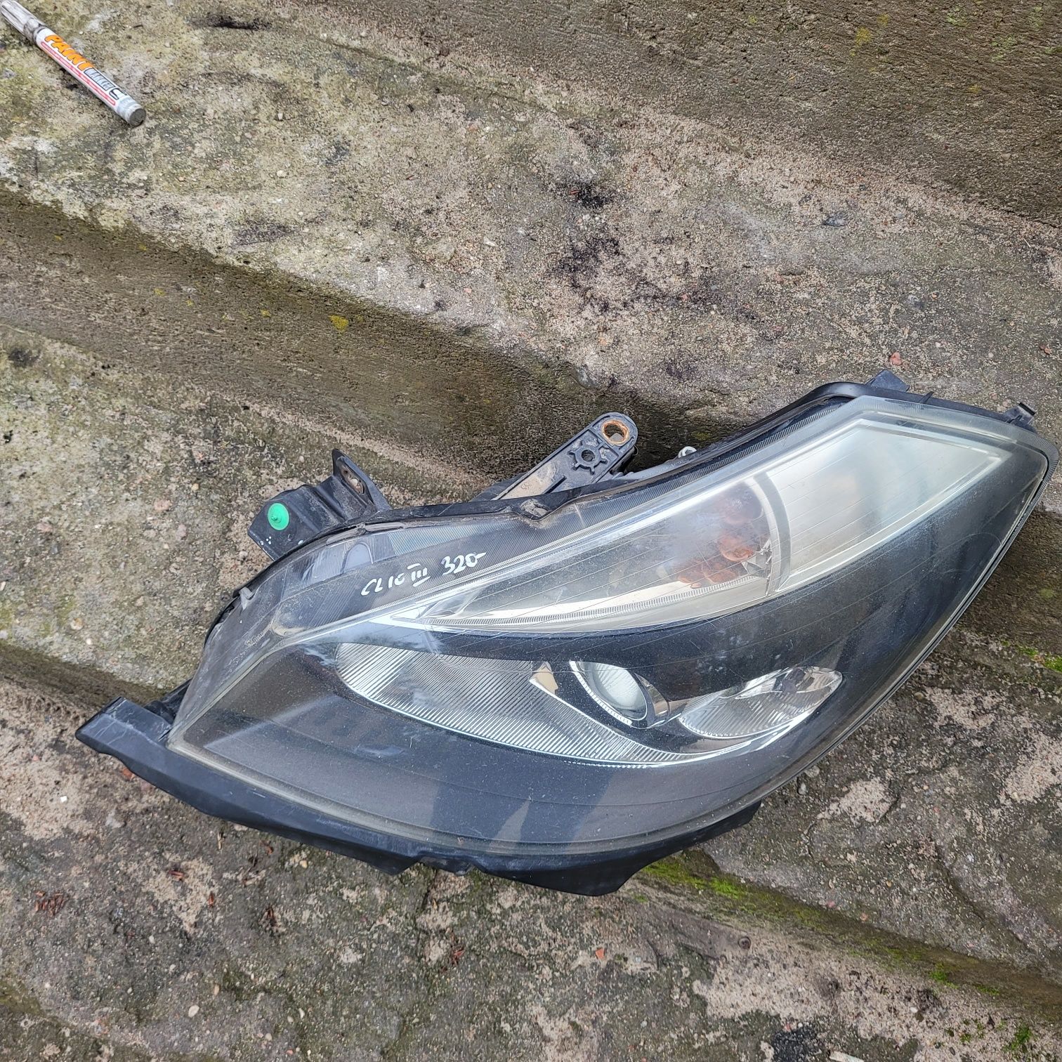 Lampa przód lewa renault clio III 2006r VALEO