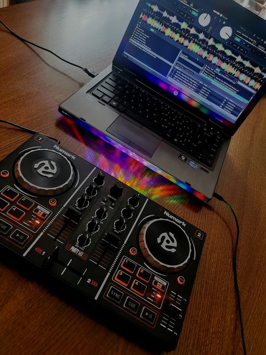 Nagłośnienie na imprezę 2x JBL partybox 300, mikrofon, konsola Numark!