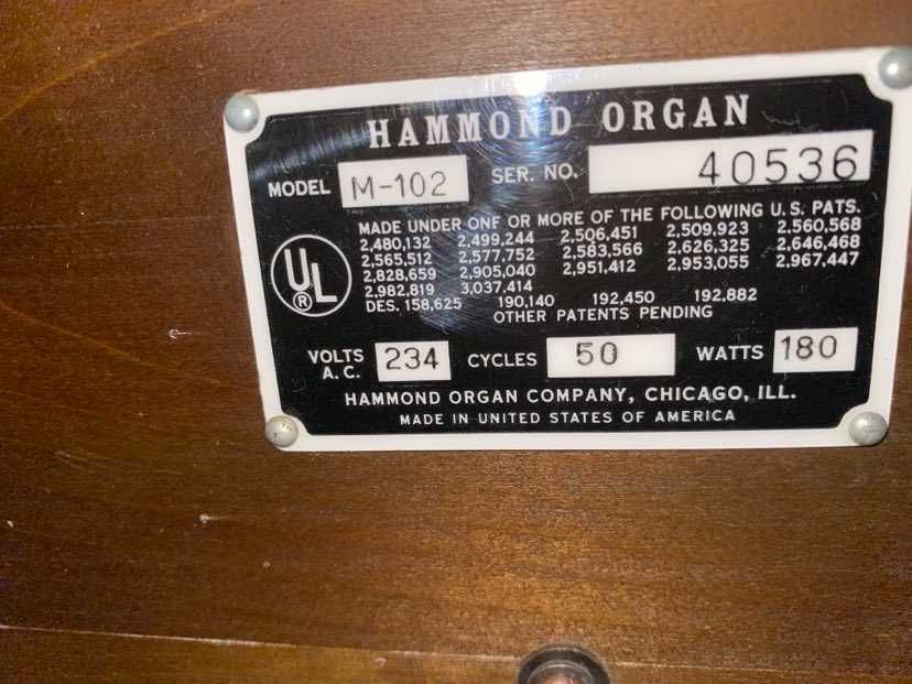 Hammond M 102 M-102 produkcja 1962 USA Chicago Tone Wheel Spinet Organ