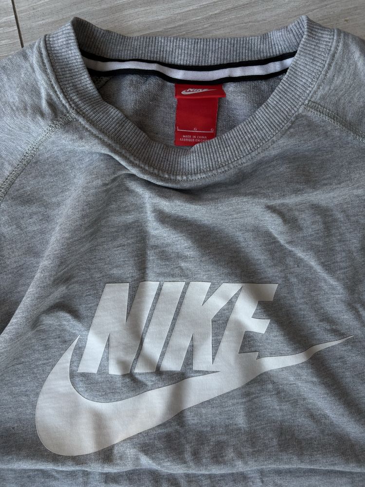 Світшот Nike L сірий